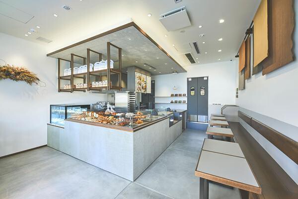 PLUSOUPLE　エキュートエディション御茶ノ水 カフェ・パン屋・ケーキ屋の内装・外観画像