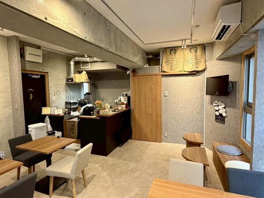 LAOSIA COFFEE カフェ・パン屋・ケーキ屋の内装・外観画像