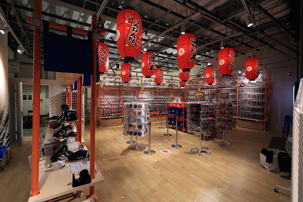 Souvenir Japan 万博店 お土産の内装・外観画像