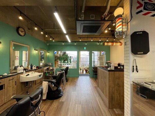 BARBER FLAT みのり台 理容室の内装・外観画像