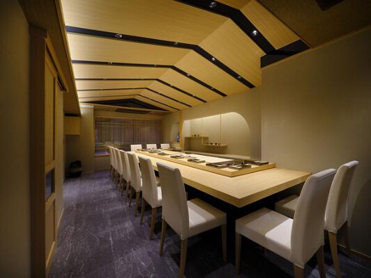 鮨穂むら 鮨屋の内装・外観画像