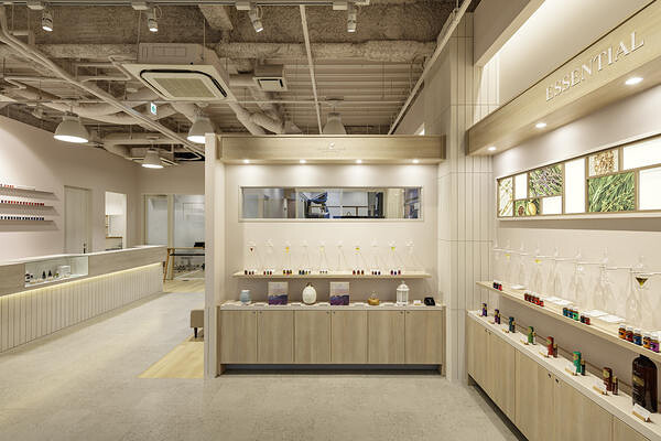 YOUNG LIVING 家具・雑貨, ショールーム（物販）の内装・外観画像