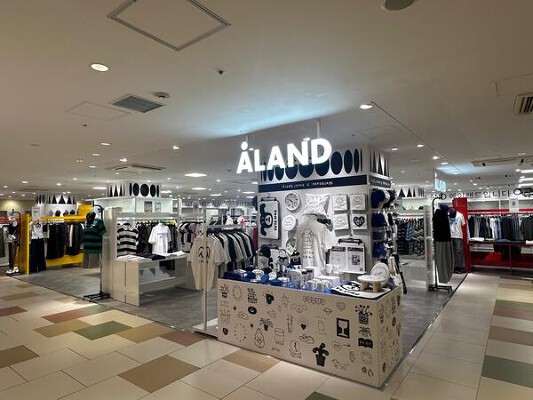 ALAND ソラリアプラザ店 アパレルの内装・外観画像