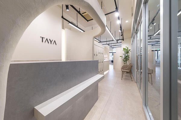 TAYA フォレオ博多店 美容室(ヘアサロン)の内装・外観画像