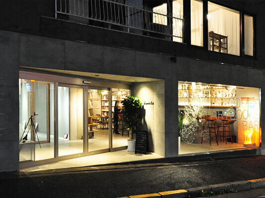 KIYOSHI ART SPACE カフェ・パン屋・ケーキ屋の内装・外観画像