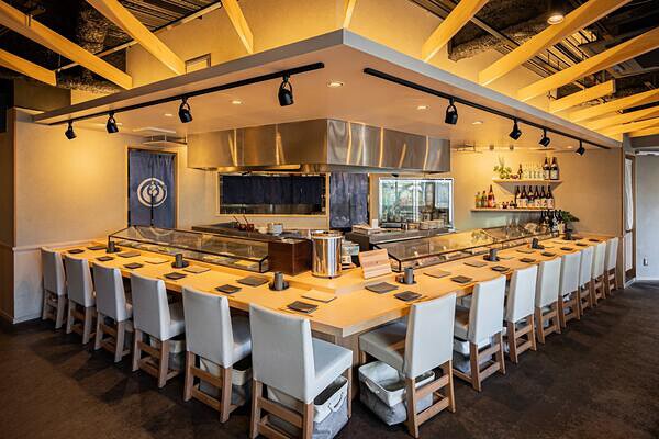 焼き鳥家　すみれ　池上店 焼鳥店の内装・外観画像