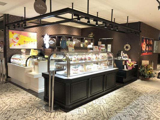 ラ・メゾン アンソレイユターブル パティスリー カフェ・パン屋・ケーキ屋の内装・外観画像