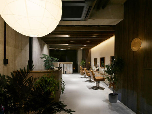 Ulu hair 和モダン美容サロンの内装・外観画像