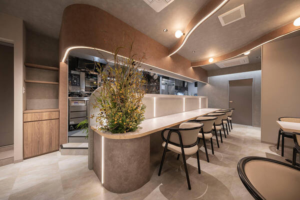  Restaurant L’EQUITERRE レストランの内装・外観画像