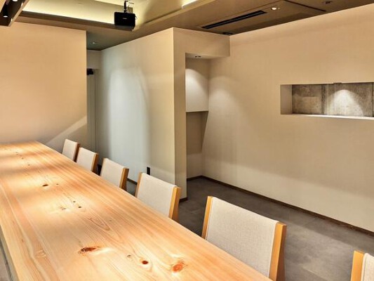 日日 炉端焼きの内装・外観画像