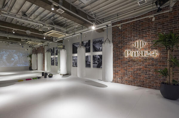 Para24 FITNESS GYM フィットネスジムの内装・外観画像