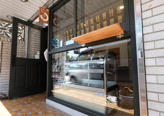 CINQ JOURS カフェ・パン屋・ケーキ屋の内装・外観画像