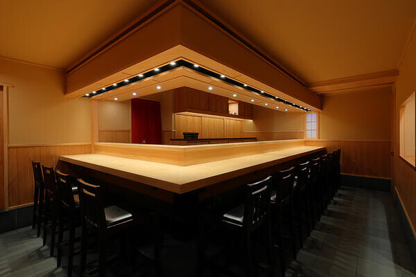 鮨結う翼 寿司屋の内装・外観画像