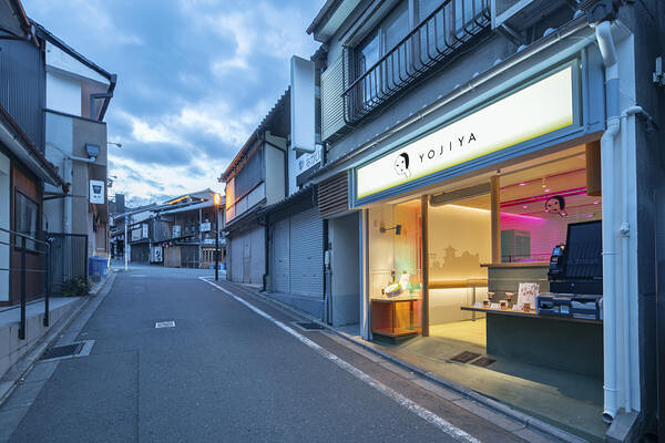 よーじやカフェ清水 カフェの内装・外観画像