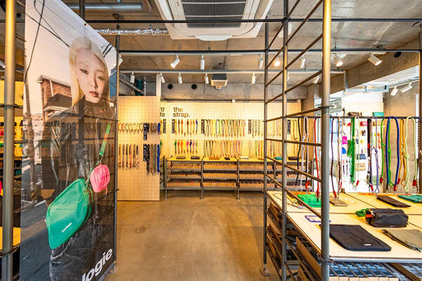 Topologie Kyoto Sanjo Store 雑貨ブランドショップの内装・外観画像