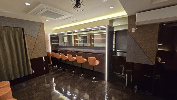 BAR　アース バーの内装・外観画像