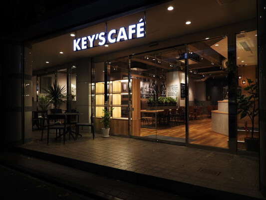 キーズカフェ川崎宮前平店 カフェの内装・外観画像