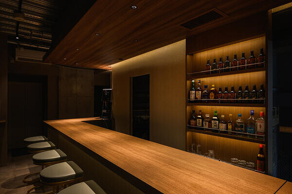 SEAFOOD GYOZA BAR 豆早点 GINZA 中華ダイニングバーの内装・外観画像