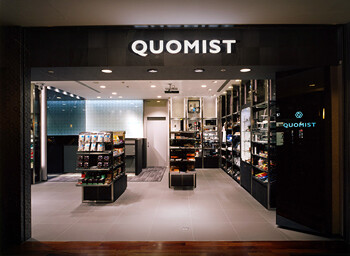 QUOMIST　新丸ビル店 男性専門雑貨店の内装・外観画像