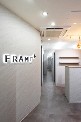 FRAME+ 美容室・理容室・ヘアサロンの内装・外観画像