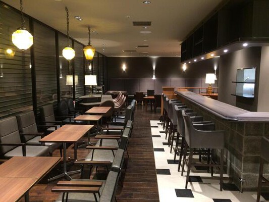 イー・エー・グラン　ペリエ千葉店 カフェ・パン屋・ケーキ屋の内装・外観画像