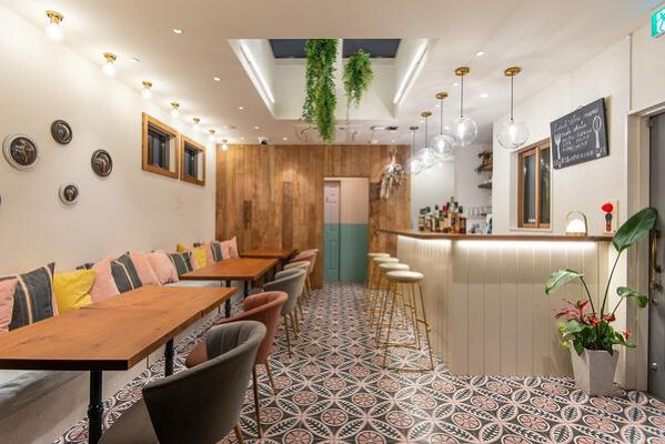 Enishi cafe カフェ&レストランの内装・外観画像