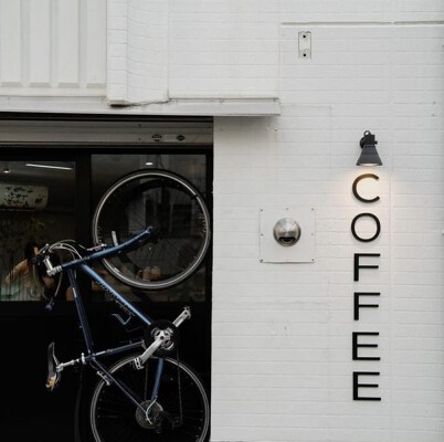 STORY BOX & coffee roaster カフェの内装・外観画像