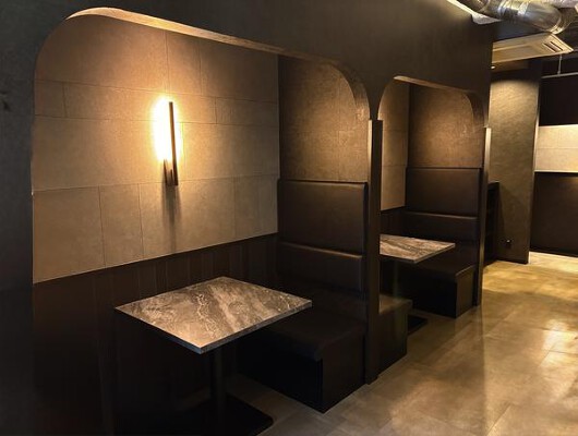 SUSHIWORKS　池袋店 鮨店の内装・外観画像