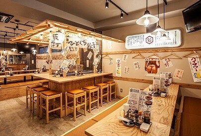 博多餃子舎603　横浜西口店 居酒屋の内装・外観画像