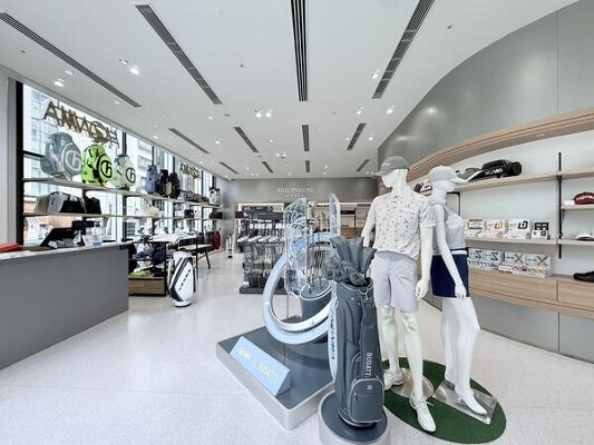 本間ゴルフ新橋銀座口店 ゴルフショップの内装・外観画像