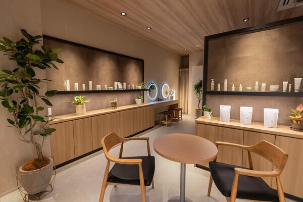 LA SINCIA IN/OUT BEAUTE エステ/ショールームの内装・外観画像