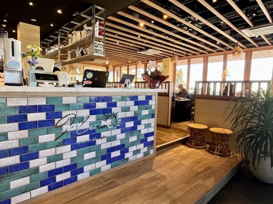 Ninai Oriental Cafe カフェ・パン屋・ケーキ屋, アジア料理・エスニック・無国籍料理の内装・外観画像