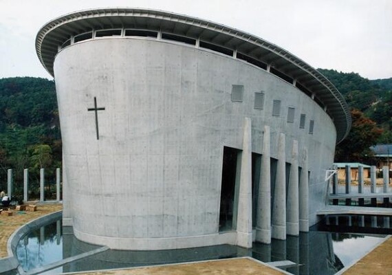 杜の教会 チャペル（結婚式場）の内装・外観画像