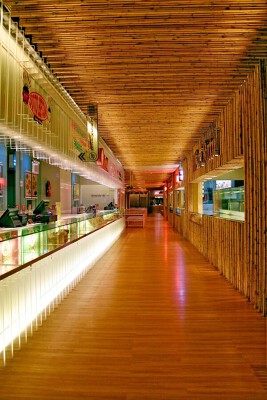 Food Louver フードコートの内装・外観画像