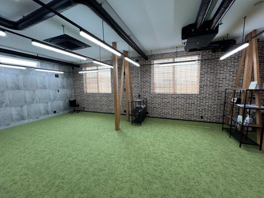 株式会社 マイスターワークス 楽器店の内装・外観画像