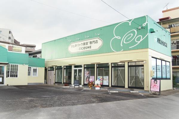 100 COSME コスメショップの内装・外観画像