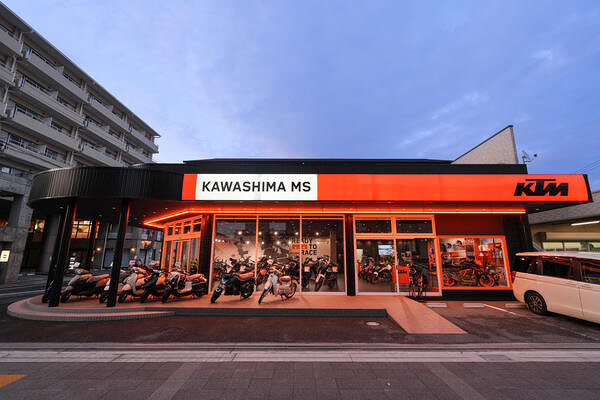 川島モータース元浜 バイクショールームの内装・外観画像