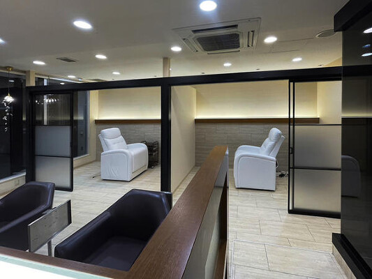 feel.a/cutill 南原町店 トータルビューティサロンの内装・外観画像