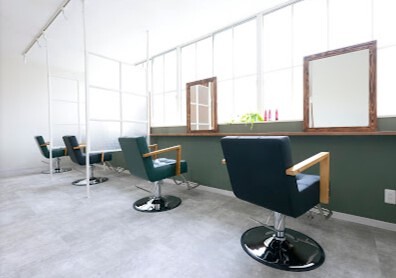 カラー専門店  Lib color 美容室の内装・外観画像