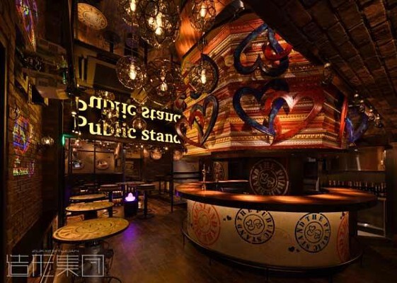 ThePublic stand 阪急通り店（大阪） バーの内装・外観画像