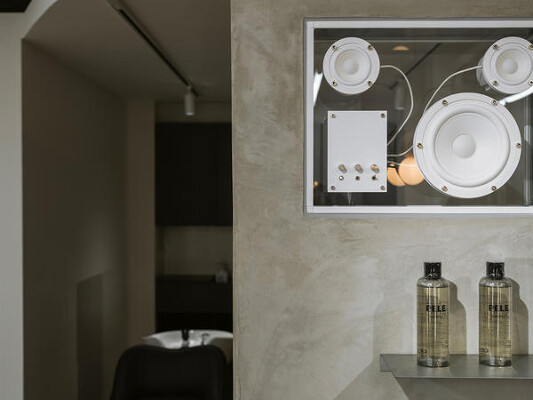 PELE UMEDA ANNEX 美容室・理容室・ヘアサロンの内装・外観画像