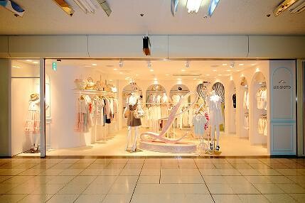 LODISPOTTO　新宿サブナード店 レディースブティックの内装・外観画像