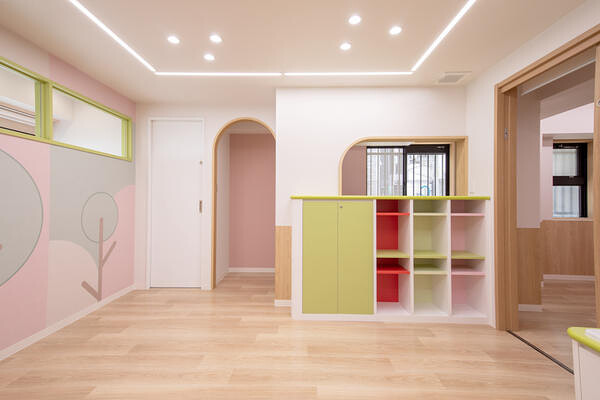 すこやか病児保育室 学校・塾・保育園の内装・外観画像