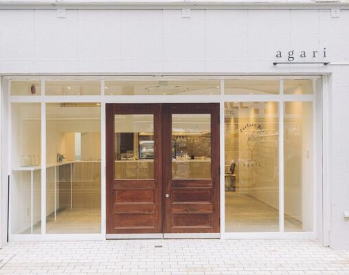 agari カフェ・パン屋・ケーキ屋の内装・外観画像