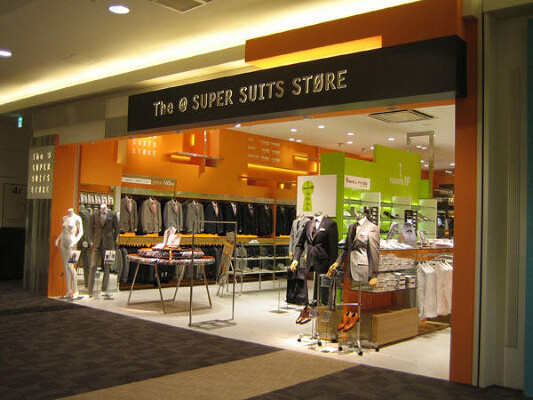 The＠SUPER SUITS　STORE スーツ、オーダーメイドスーツの内装・外観画像
