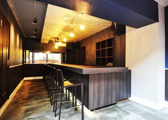 Statesmen's Club バーの内装・外観画像