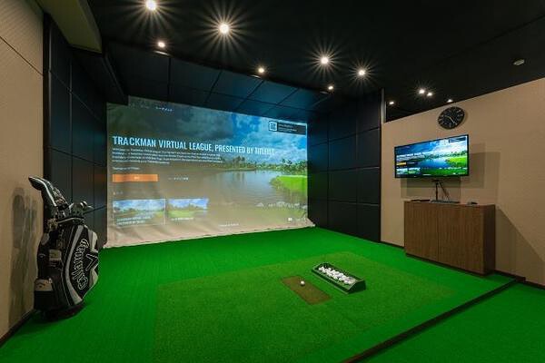 Y's GOLF LAB インドアゴルフ練習場の内装・外観画像