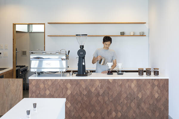 FLATTable coffee & meals カフェの内装・外観画像