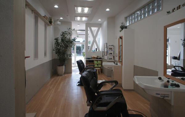 barber papa 理容室の内装・外観画像