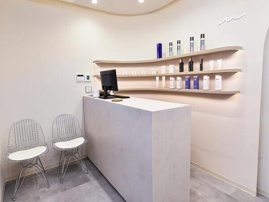 newi京都四条烏丸店 美容室の内装・外観画像